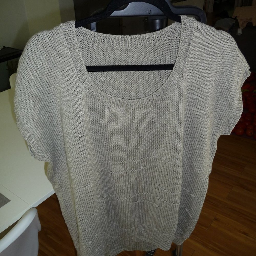 ITALIAN WOMEN GREYISH LINEN BLEND VEST BOTH SIDES SPLIT LOW/ HIGH HEMLINE XL NEW
